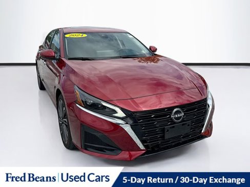 Used 2024 Nissan Altima 2.5 SL image 1