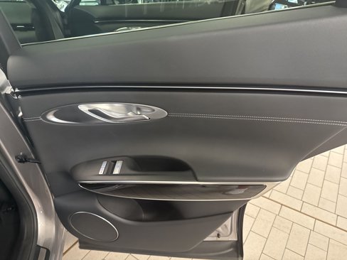 Used 2025 Genesis GV70 2.5T image 19