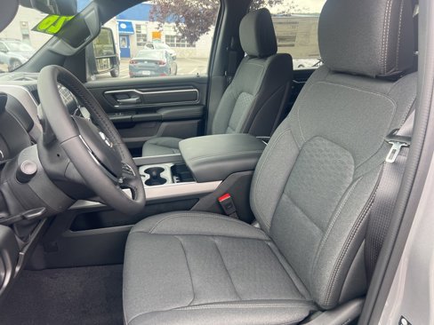 New 2026 RAM 1500 4x4 Crew Cab image 9