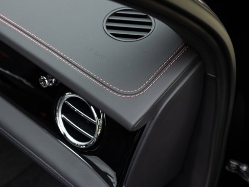 New 2025 Bentley Bentayga image 61