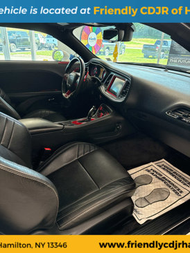 Used 2016 Dodge Challenger SRT Hellcat image 9