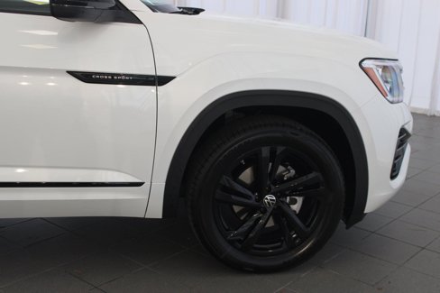 New 2026 Volkswagen Atlas Cross Sport SEL R-Line image 11