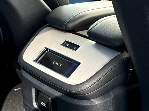 New 2025 Lincoln Navigator Reserve image 14