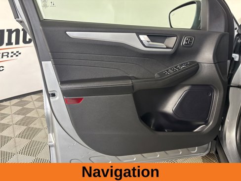 Used 2023 Ford Escape Platinum image 8