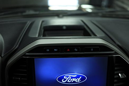 Used 2022 Ford F350 Lariat w/ Tremor Off-Road Package image 27