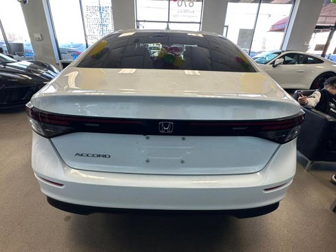 Used 2023 Honda Accord EX image 11
