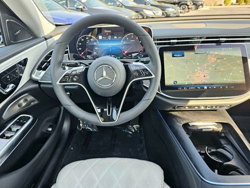 New 2026 Mercedes-Benz E 350 4MATIC Sedan image 29