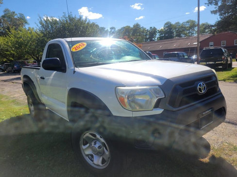 Used 2012 Toyota Tacoma 4x4 Regular Cab image 4