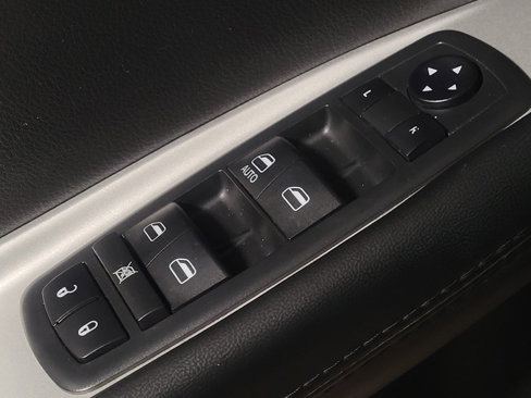 Used 2019 Dodge Journey SE image 27