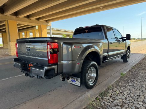 Used 2024 Ford F350 Lariat w/ Lariat Ultimate Package image 3