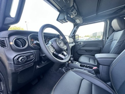 New 2025 Jeep Wrangler Sahara image 11