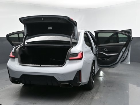 Used 2024 BMW M340i xDrive w/ Driving Assistance Package image 33