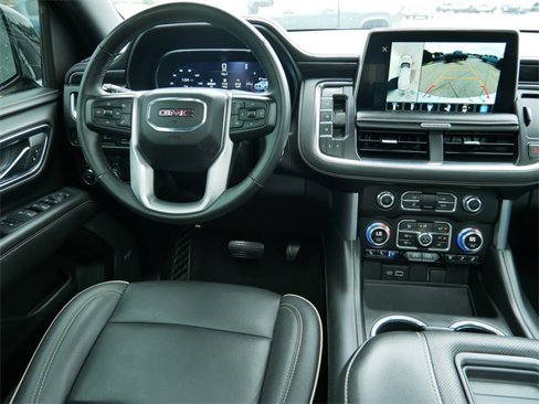 Used 2023 GMC Yukon XL SLT image 19