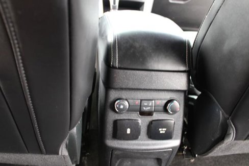 Used 2018 Ford Explorer Platinum image 26