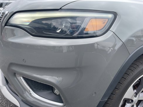 Used 2019 Jeep Cherokee Limited w/ Luxury Group image 30
