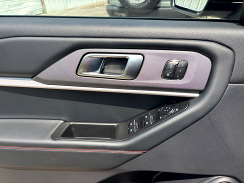 New 2025 Ford Explorer ST-Line w/ Premium Package image 10
