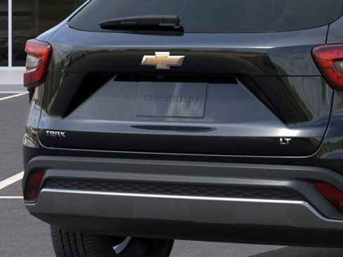 New 2025 Chevrolet Trax LT w/ Sunroof Package image 14