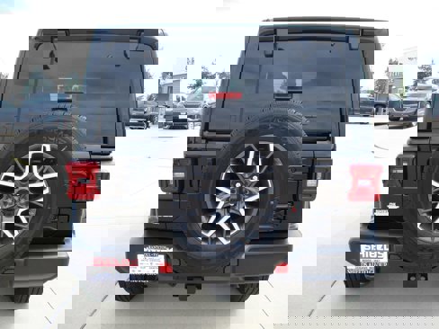 New 2024 Jeep Wrangler Unlimited Sahara w/ Technology Group image 5