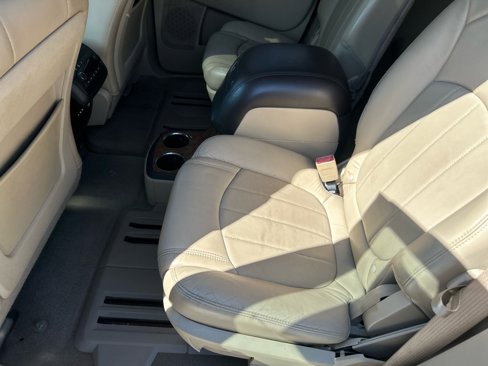 Used 2010 Buick Enclave CXL w/ Trailering Provision Package image 7