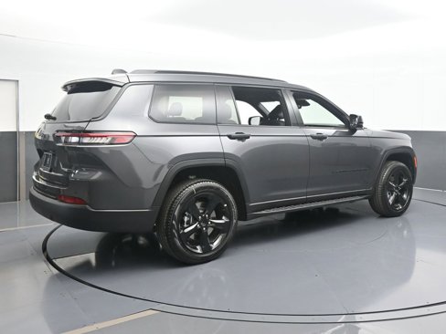 New 2025 Jeep Grand Cherokee L Limited w/ Black Appearance Package image 6