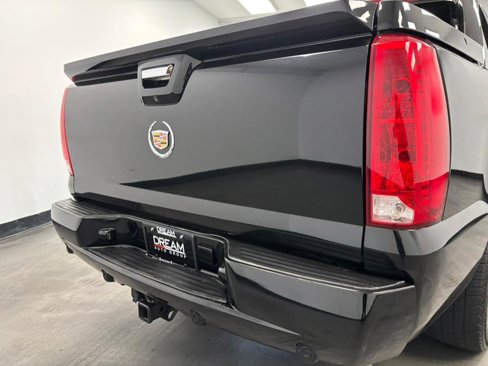 Used 2013 Cadillac Escalade EXT Luxury image 16