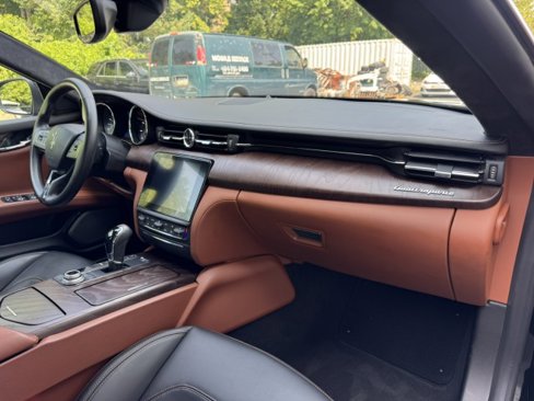 Used 2018 Maserati Quattroporte S GranLusso image 29