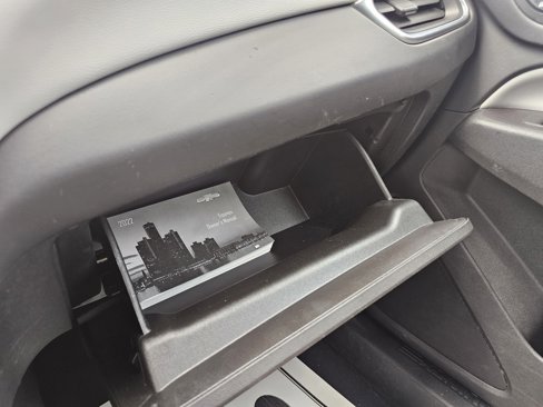 Used 2022 Chevrolet Equinox LT image 39