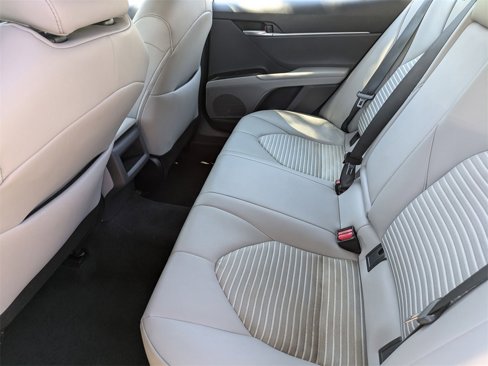 Used 2024 Toyota Camry SE image 26