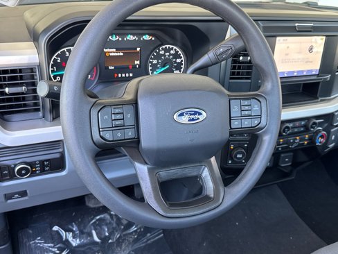 New 2025 Ford F250 XLT image 13