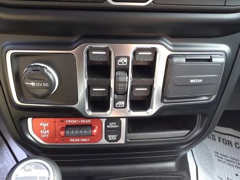 New 2023 Jeep Gladiator Rubicon w/ LED Lighting Group image 14