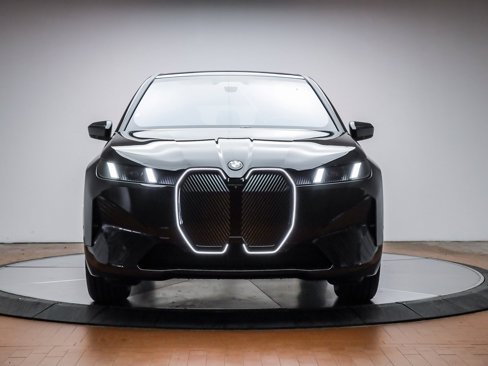 New 2026 BMW iX xDrive60 image 2