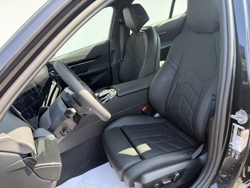 New 2026 BMW 530i xDrive w/ M Sport Package image 10