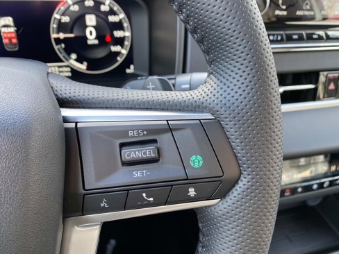 New 2025 Mitsubishi Outlander 4WD Plug-In Hybrid image 17