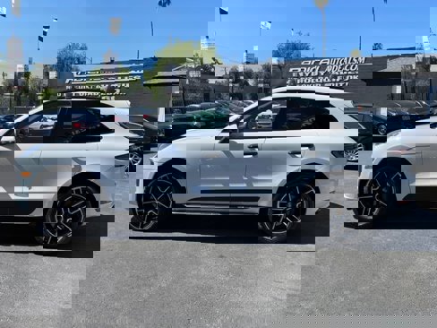 Used 2020 Porsche Macan S image 13
