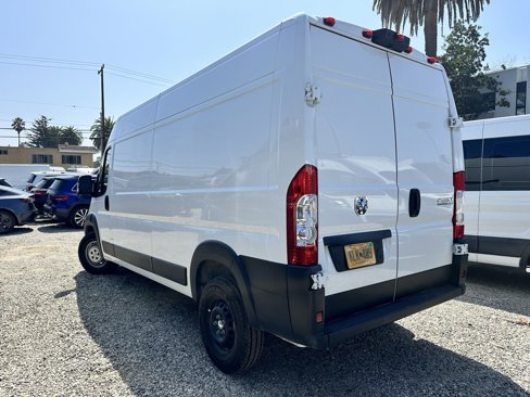 Used 2024 RAM ProMaster 2500 w/ Convenience Group image 9