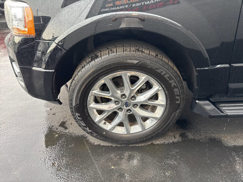 Used 2017 Ford Expedition EL Limited image 4