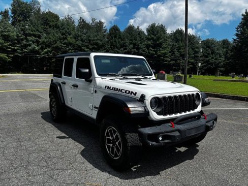 Used 2024 Jeep Wrangler Unlimited Rubicon image 3
