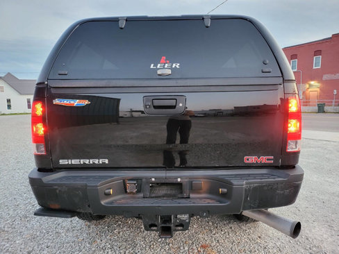 Used 2013 GMC Sierra 2500 Denali w/ Suspension Package, Off-Road image 5