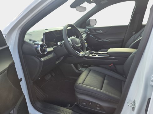 New 2026 Chevrolet Equinox LT w/ Convenience Package II image 3