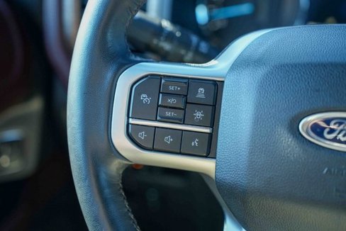 Used 2024 Ford Expedition Limited image 38