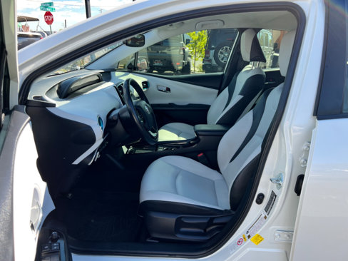 Used 2019 Toyota Prius AWD image 16