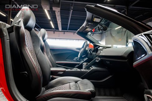 Used 2018 Audi R8 V10 w/ Carbon Exterior Package image 78