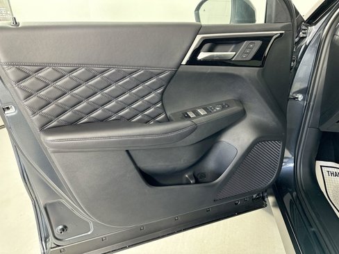 New 2024 Mitsubishi Outlander SEL image 21