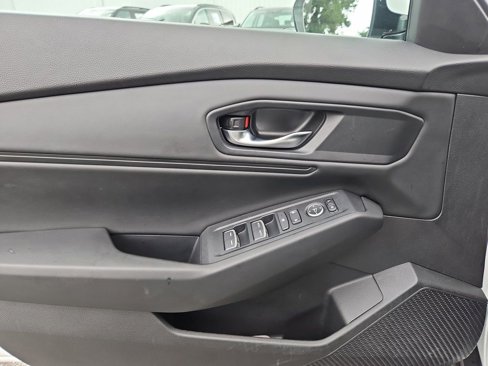 Used 2024 Honda Accord EX image 27
