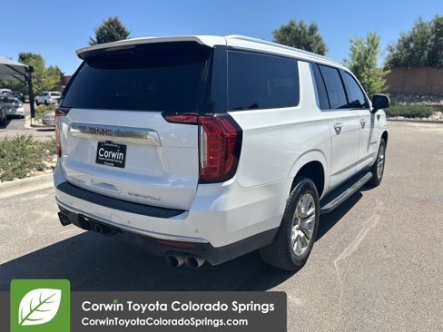 Used 2022 GMC Yukon XL Denali image 9