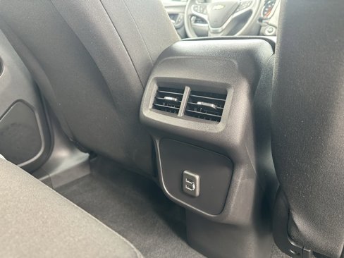 Certified 2023 Chevrolet Equinox LS w/ LS Convenience Package image 24