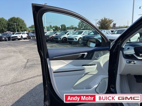 New 2026 Buick Enclave Avenir w/ Super Cruise Package image 25
