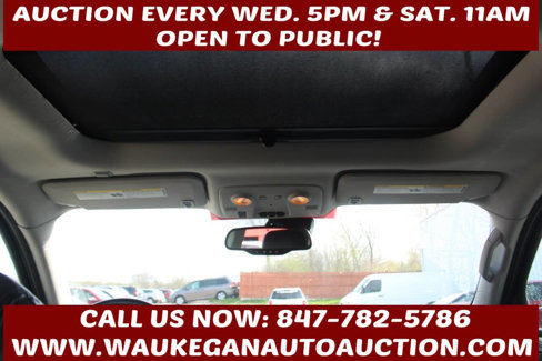 Used 2016 GMC Acadia SLT w/ Premium Edition image 8