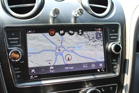 Used 2018 Bentley Bentayga image 47