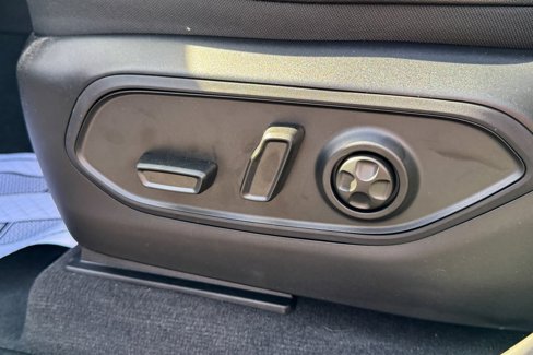 New 2025 Jeep Grand Cherokee L Altitude image 15